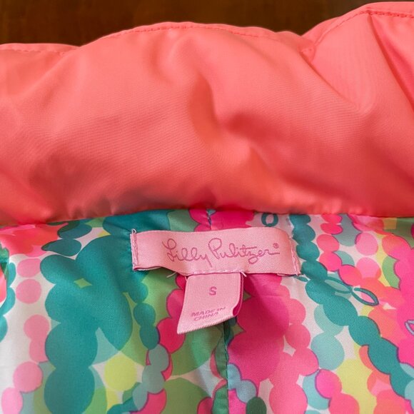 Lilly Pulitzer Women's Sz. S Coral Down Snap Front Puffer Vest isabelle - Picture 9 of 11